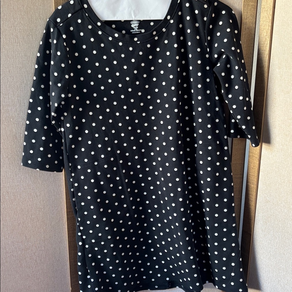 FINAL MARKDOWN Old Navy Black and White Polka Dot Top xl